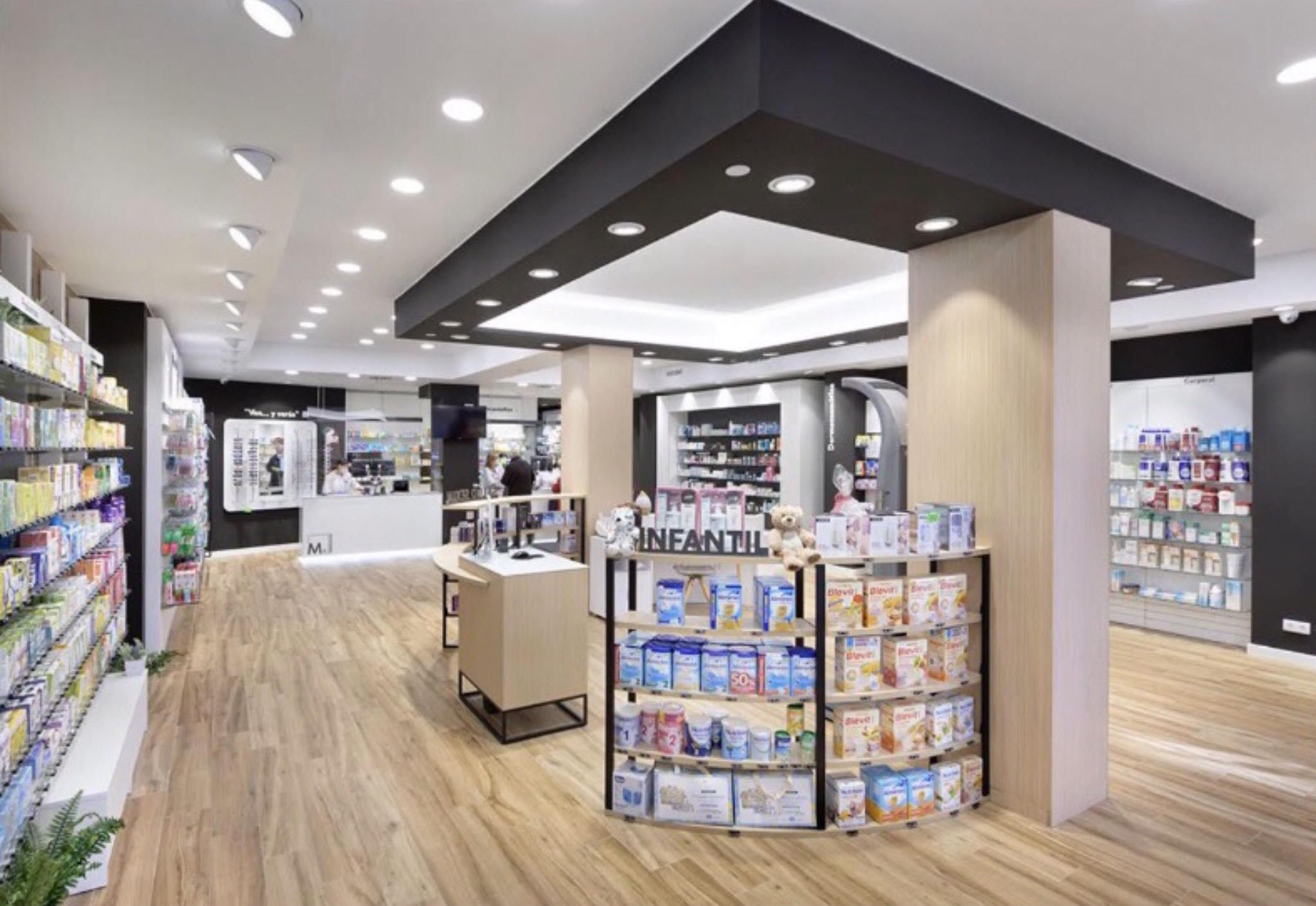 Zona infantil del interior de la farmacia